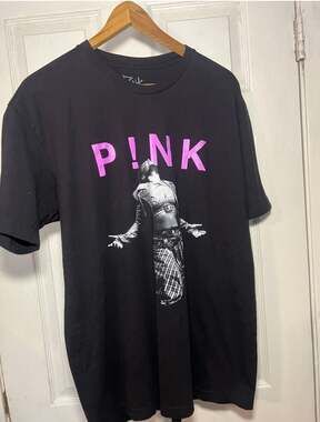 P!nk Trustfall Tour 2023 Graphic T-Shirt Black XL